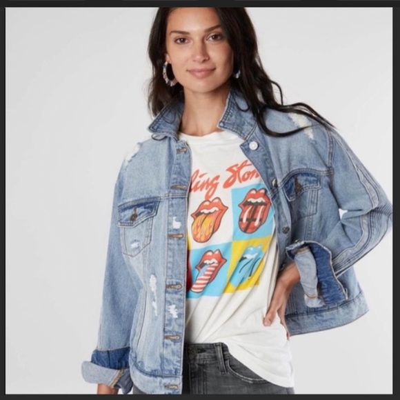 KanCan Jackets & Blazers - SzM KanCan distressed 100% cotton jean jacket